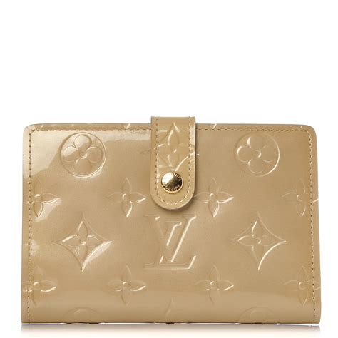 louis vuitton beige wallet.